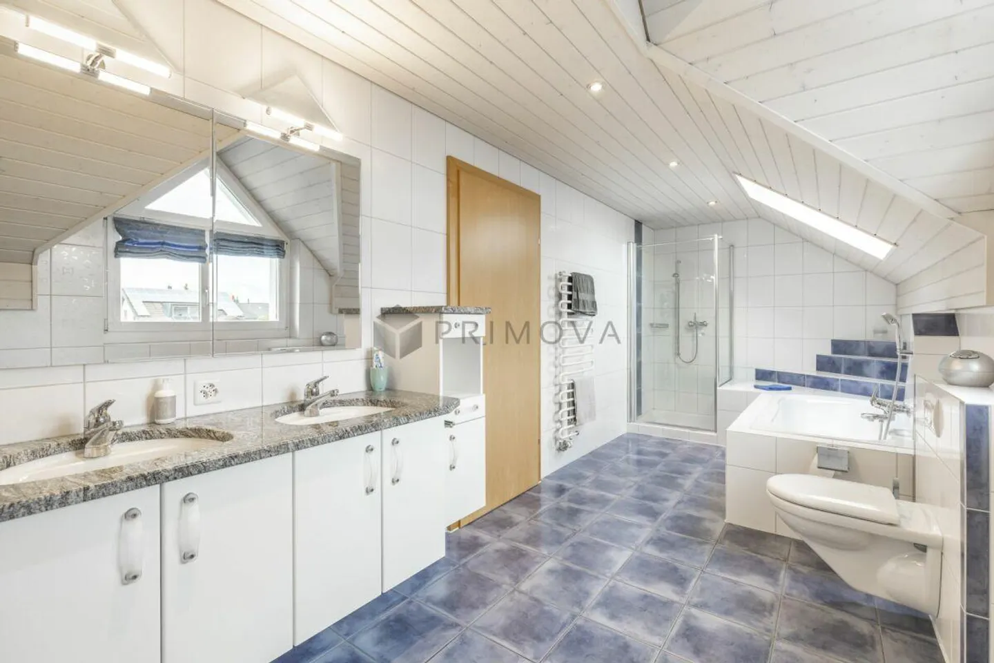 Ampia casa unifamiliare di 7,5 stanze con sauna, giardino e sei... - Foto 8 di 12