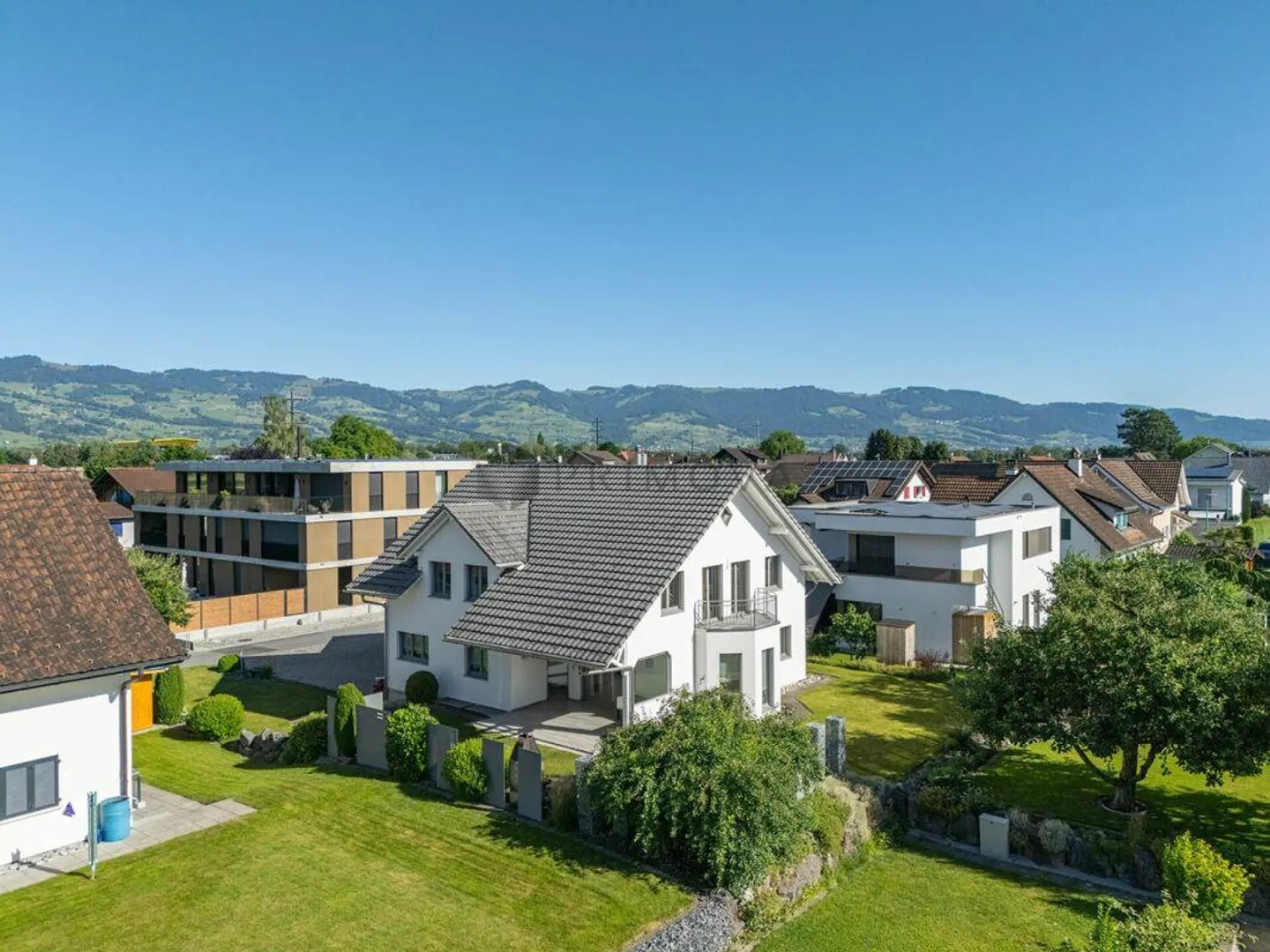 Ampia casa unifamiliare di 7,5 stanze con sauna, giardino e sei... - Foto 11 di 12