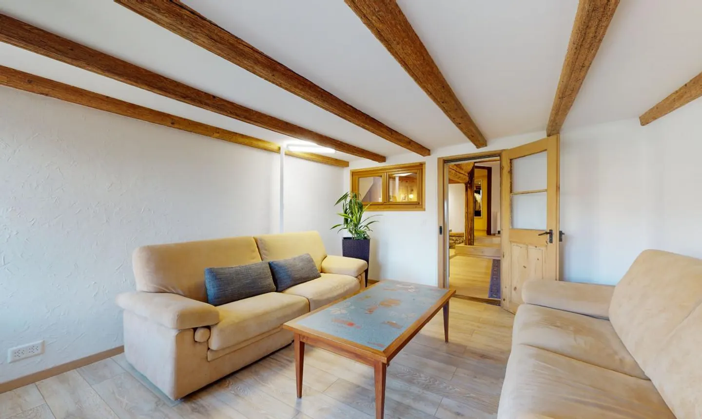 Superb property with character and great potential in the heart of St-Légier - Photo 4 of 13