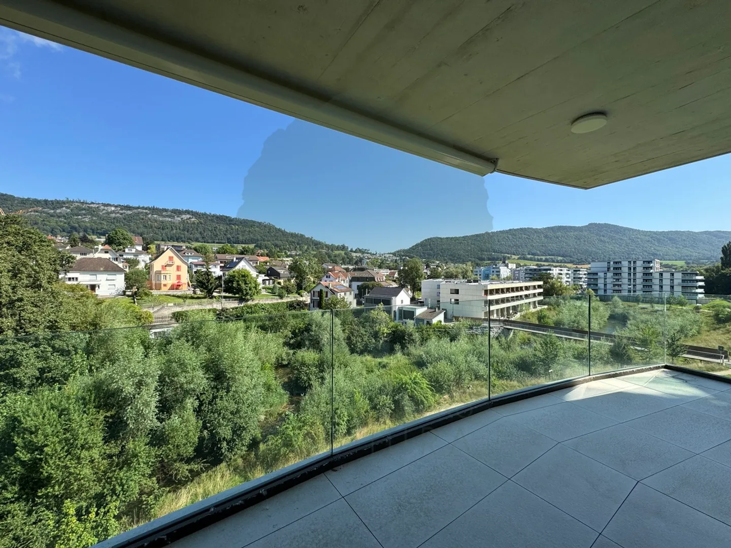 Modernes Apartment mit Terrasse - Foto 6 von 7