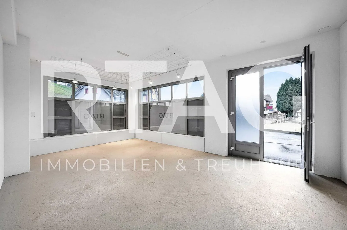 Gewerberaum in Montlingen - Foto 1 von 7