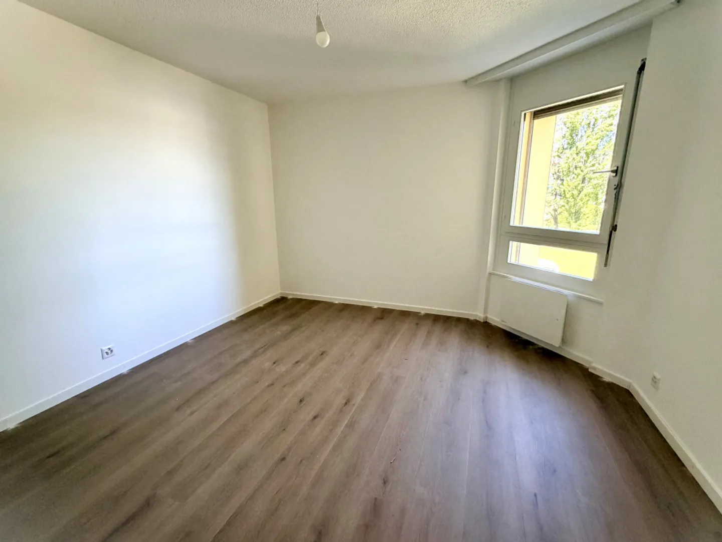 Appartamento con Balconi, 3 o 4 Camere, Ristrutturato - Foto 8 di 10