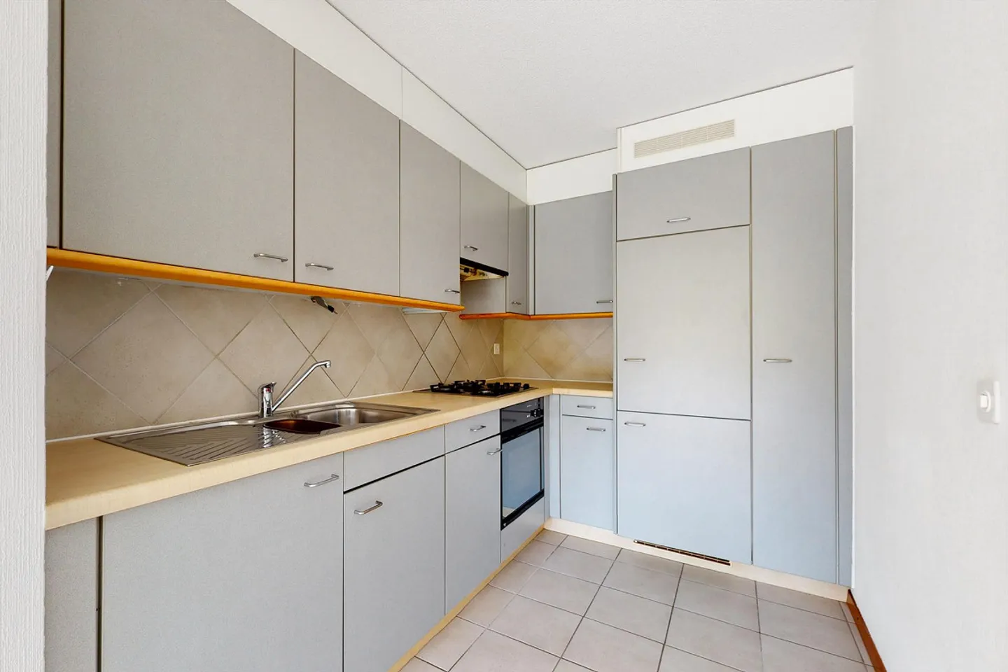 Quiet and Green Neighborhood - Photo 3 of 9