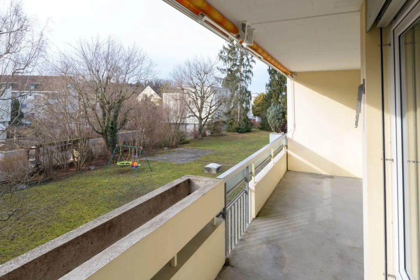 Appartamento luminoso di 3,5 stanze adatto alle famiglie al 2° piano con area giochi... - Foto 10 di 12