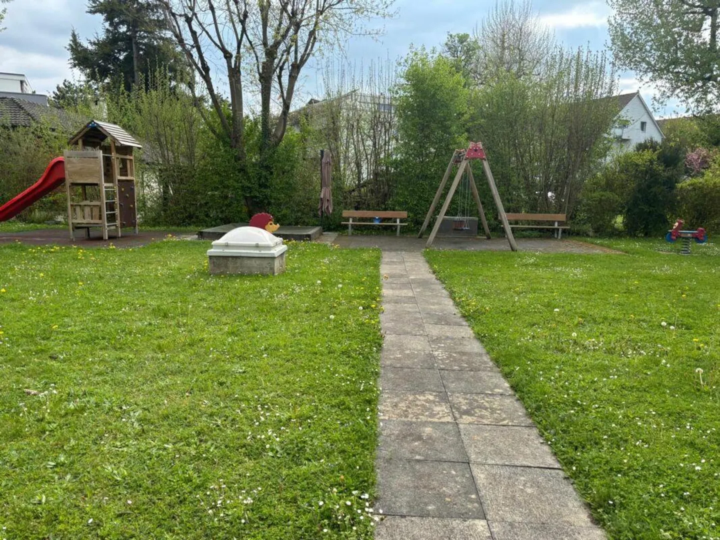 Appartamento luminoso di 3,5 stanze adatto alle famiglie al 2° piano con area giochi... - Foto 12 di 12