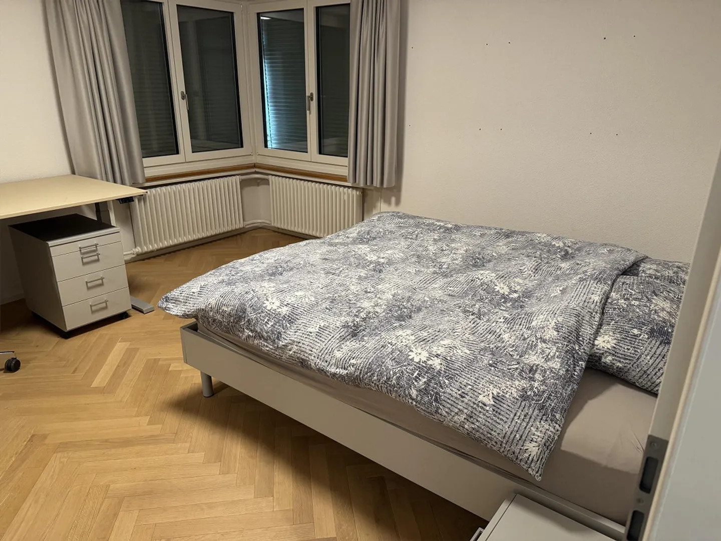 Partially furnished apartment for subletting - Photo 6 of 6