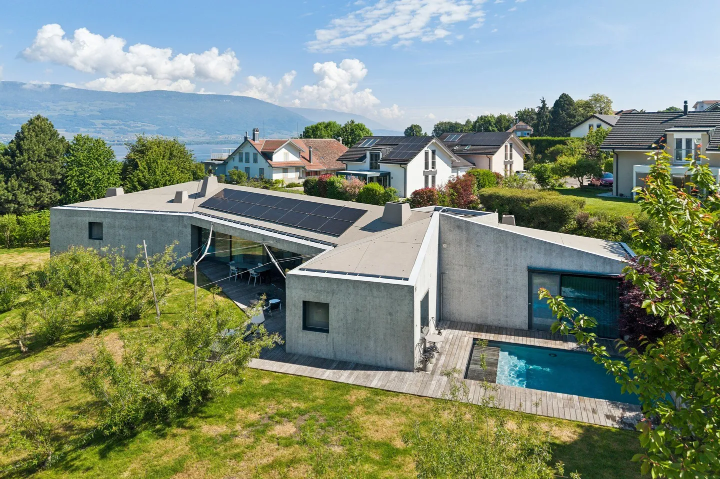 Zeitgenössische Villa in Cheseaux - Foto 2 von 13