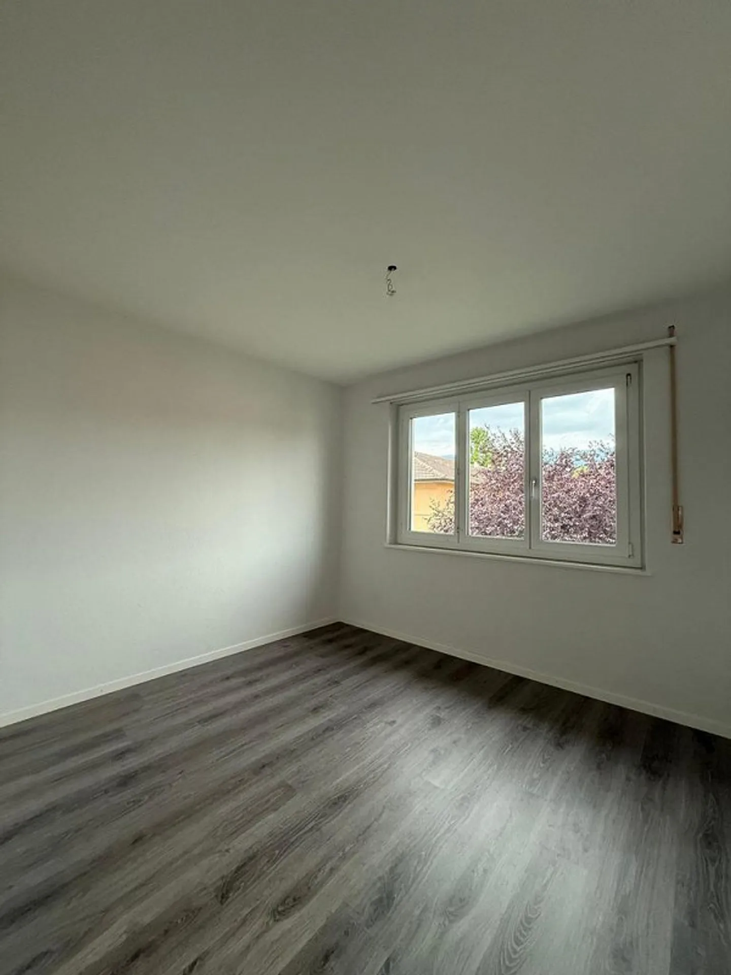 Moderne Wohnung mit grossem Balkon - Foto 8 von 10