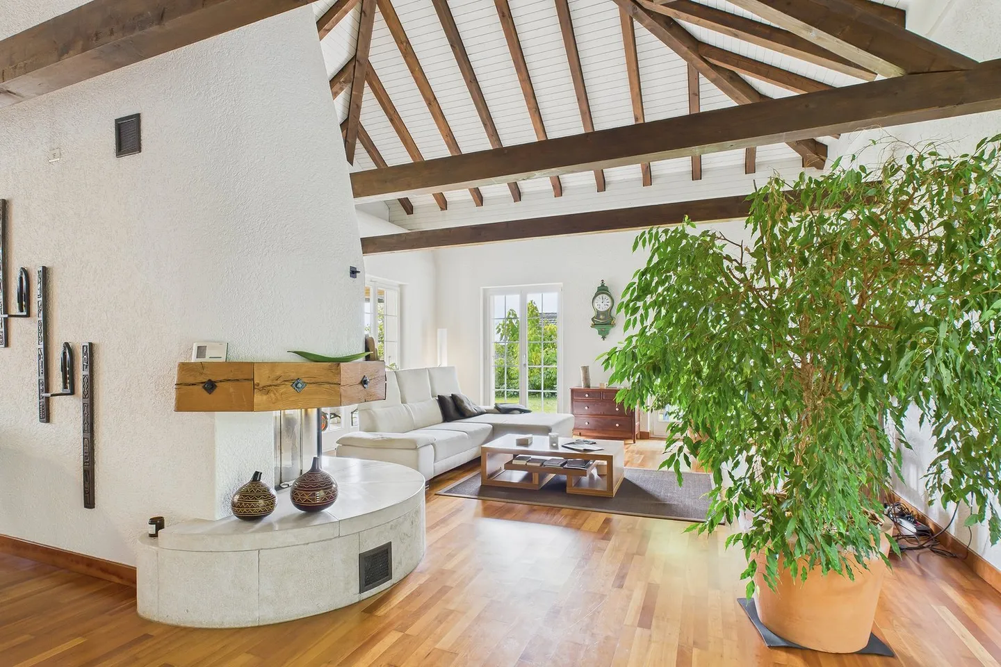 Herrschaftliche Villa über den Dächern von Lyss - Foto 9 von 28