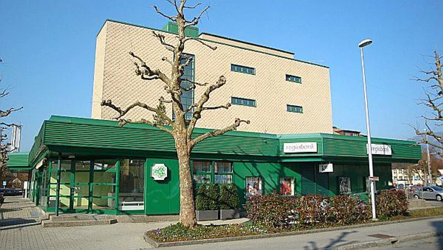 Locaux commerciaux spacieux au centre de Zuchwil - Photo 7 sur 7