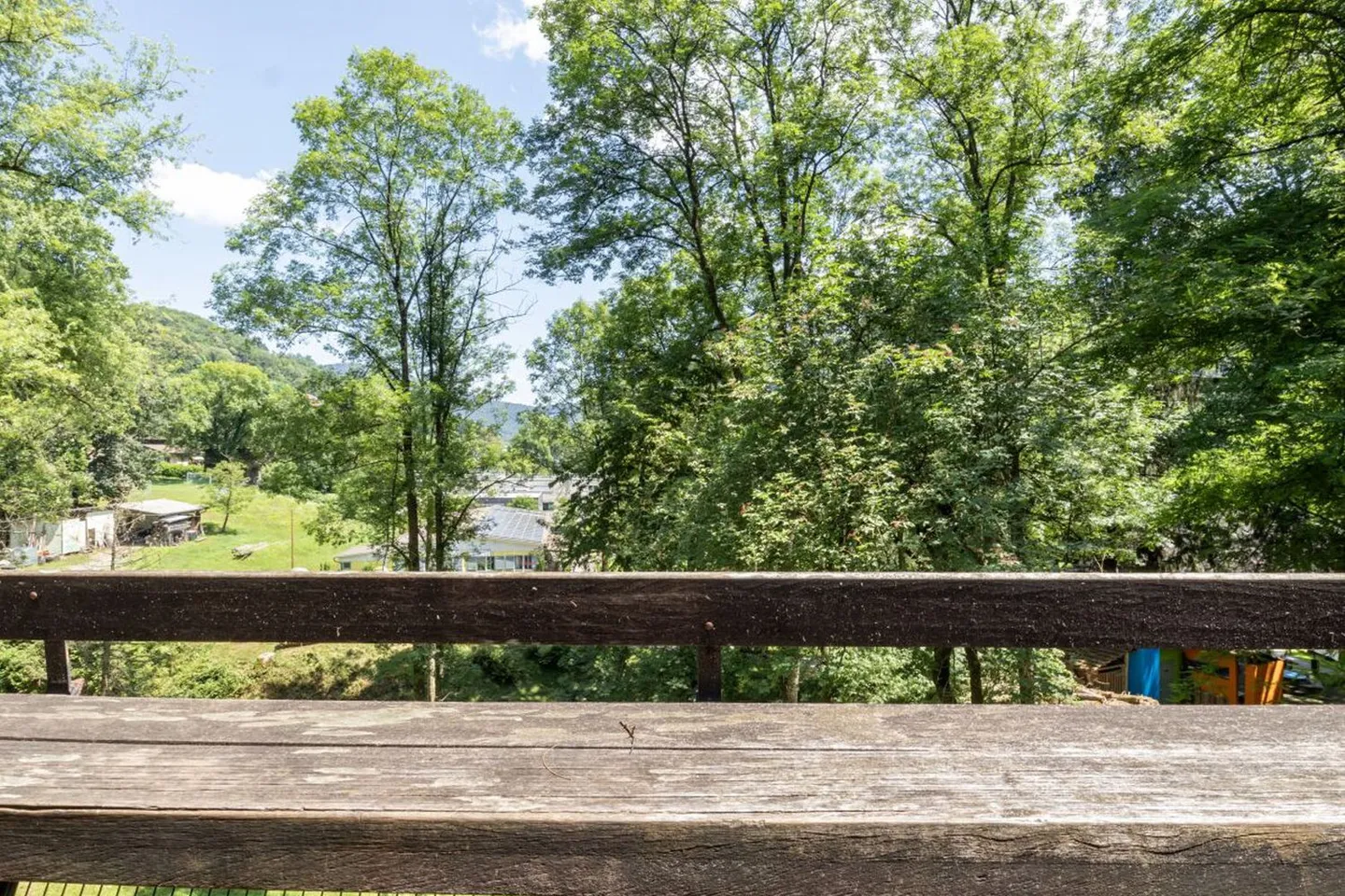 Bungalow in a green oasis - Photo 7 of 7