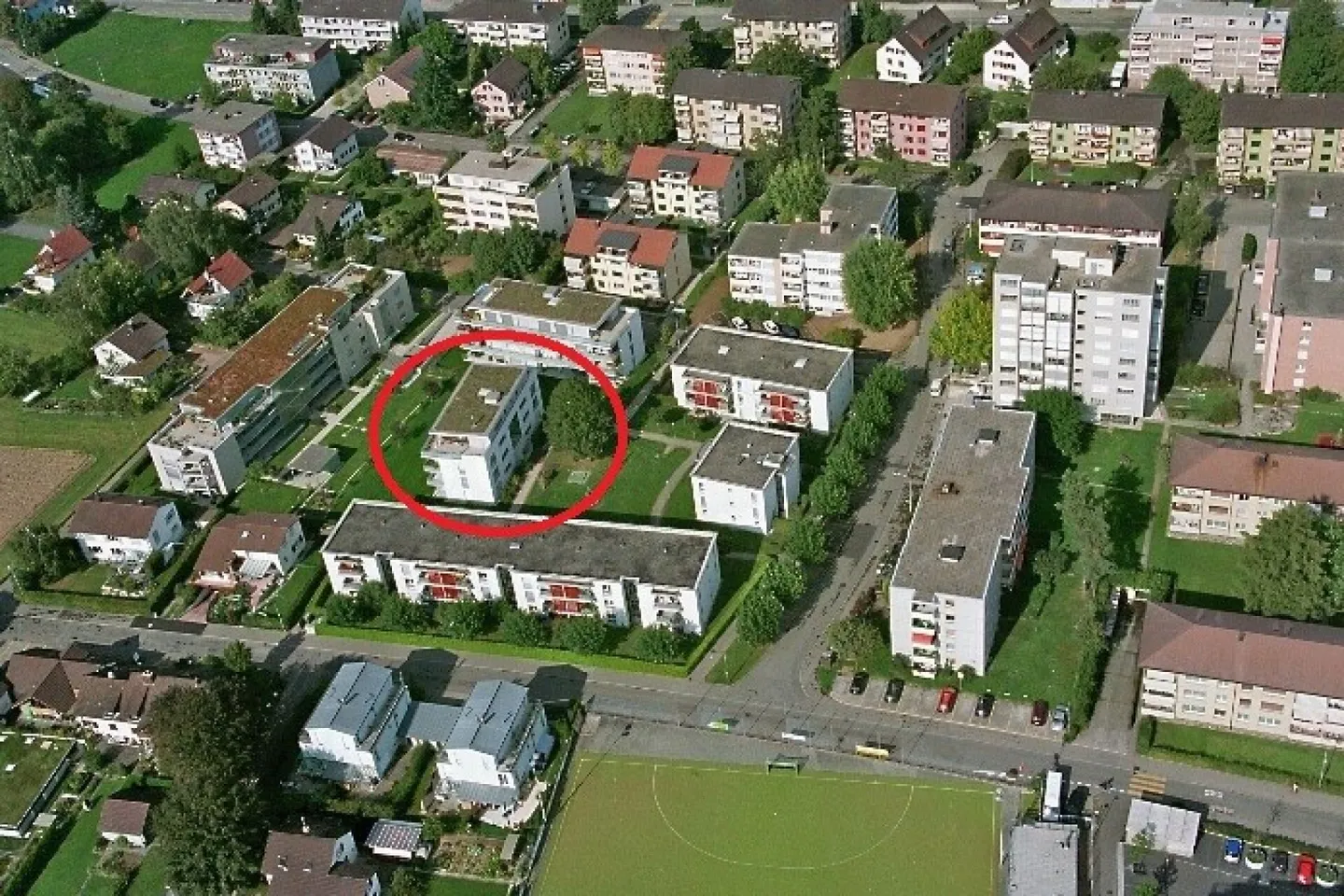 Moderne 3,5-Zimmerwohnung mit Balkon - Foto 4 von 7