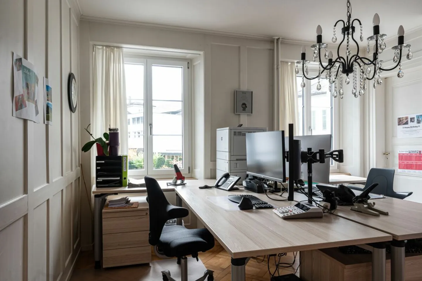 Casa a schiera ben tenuta e ristrutturata con stile, con due appartamenti, uffici e studio - Foto 14 di 32