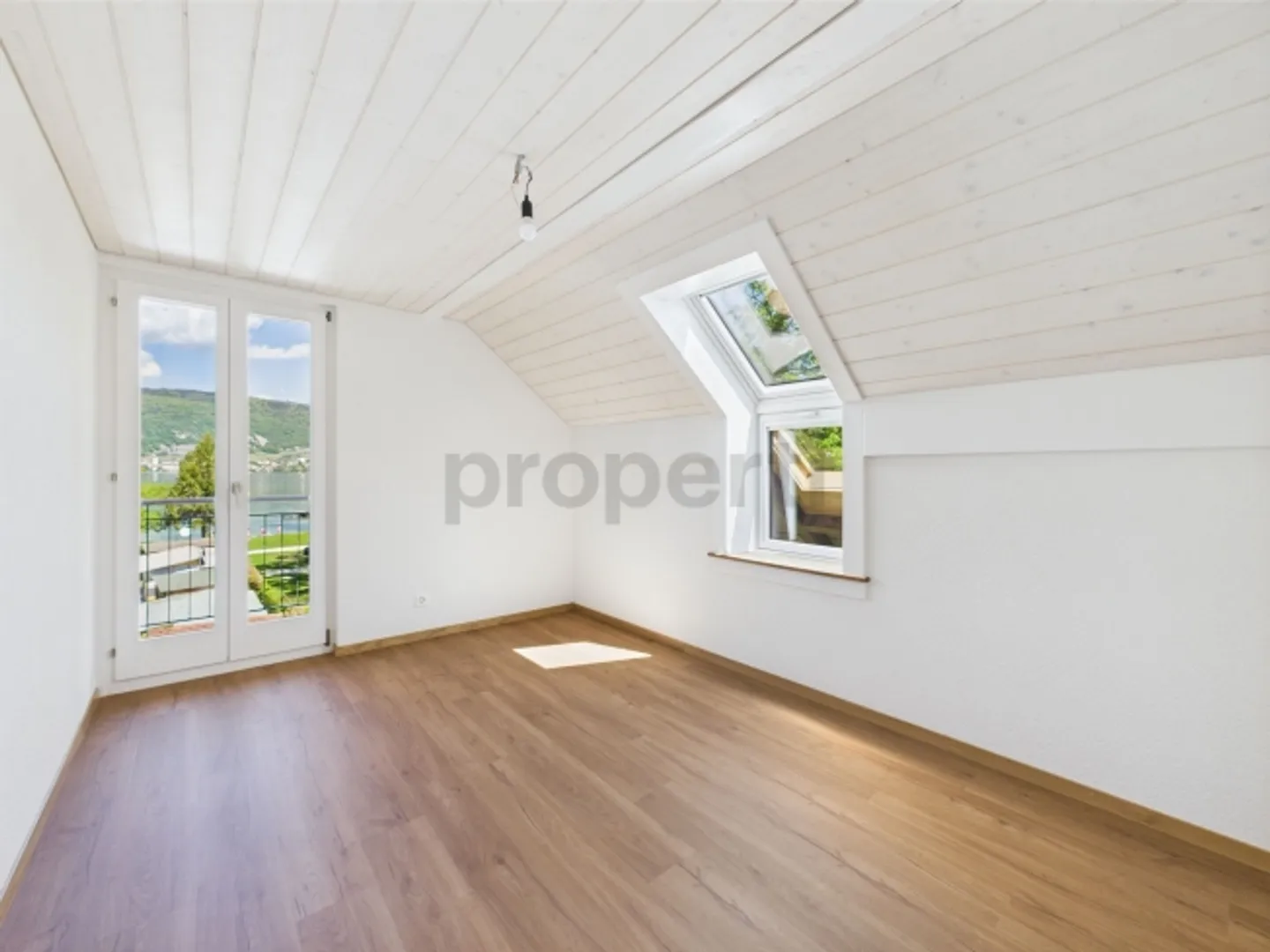 Erlach, Cantone BE: Casa plurifamiliare moderna con vista lago - Foto 5 di 12