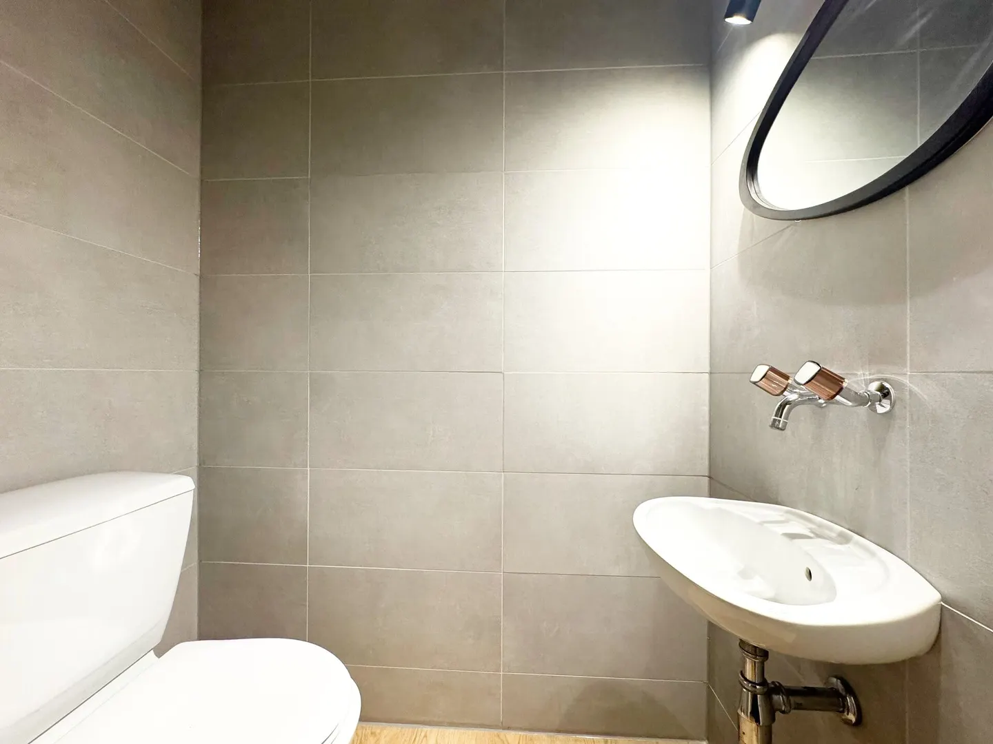 Appartement spacieux avec vue - Photo 8 sur 9