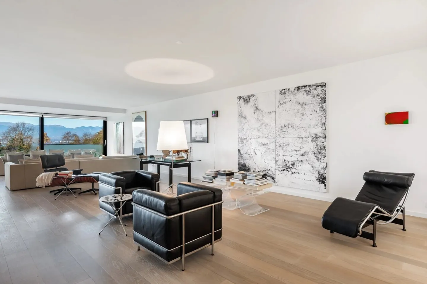 Magnificent high-end apartment in the heart of the village of Corsier - Photo 6 of 13