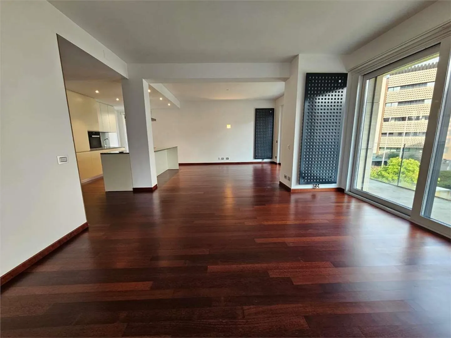 Geräumige 4.5 Zimmer in zentraler Lage in Lugano - Via Franscini 3 - Foto 1 von 13