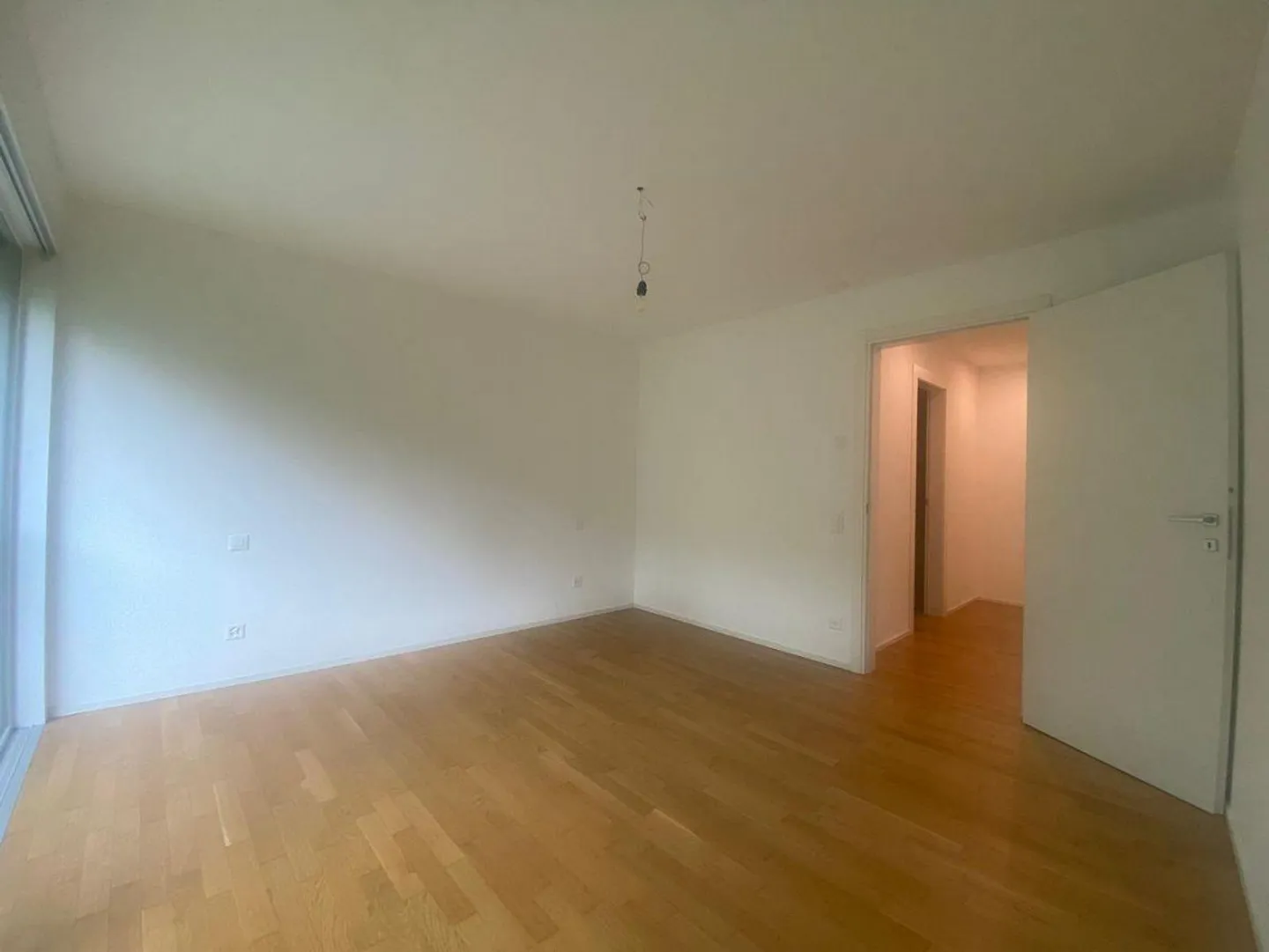 Pedrinate - Geräumige 2.5 Zimmer mit Garten, eingebettet in die Natur - Foto 6 von 8