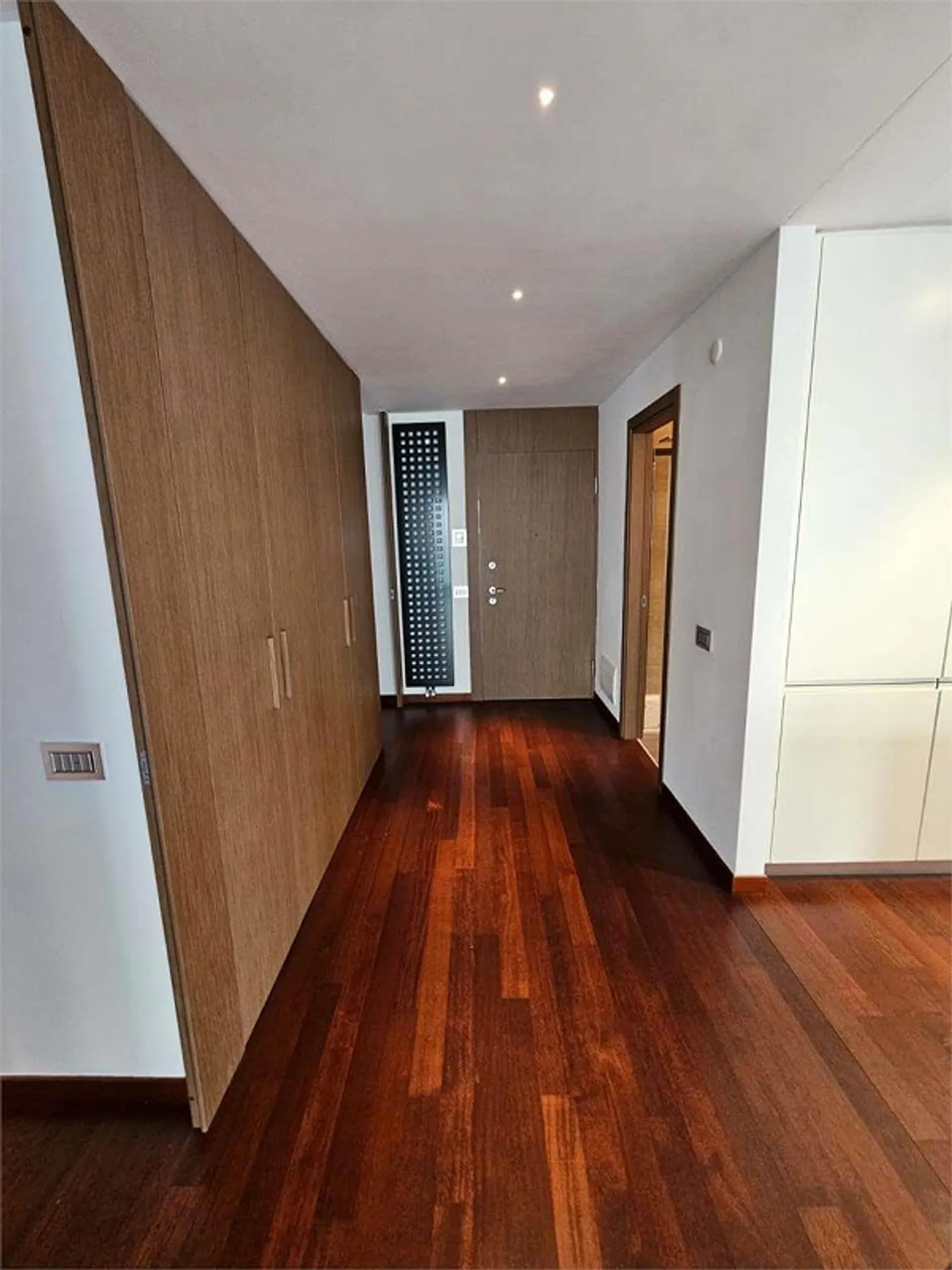 Geräumige 4.5 Zimmer in zentraler Lage in Lugano - Via Franscini 3 - Foto 11 von 13