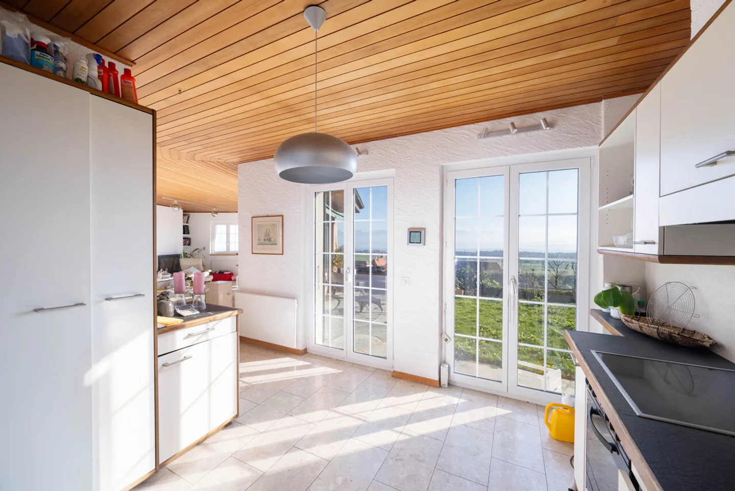 Außergewöhnliche Lage zwischen Weinbergen und See, Villa zu renovieren! - Foto 4 von 11