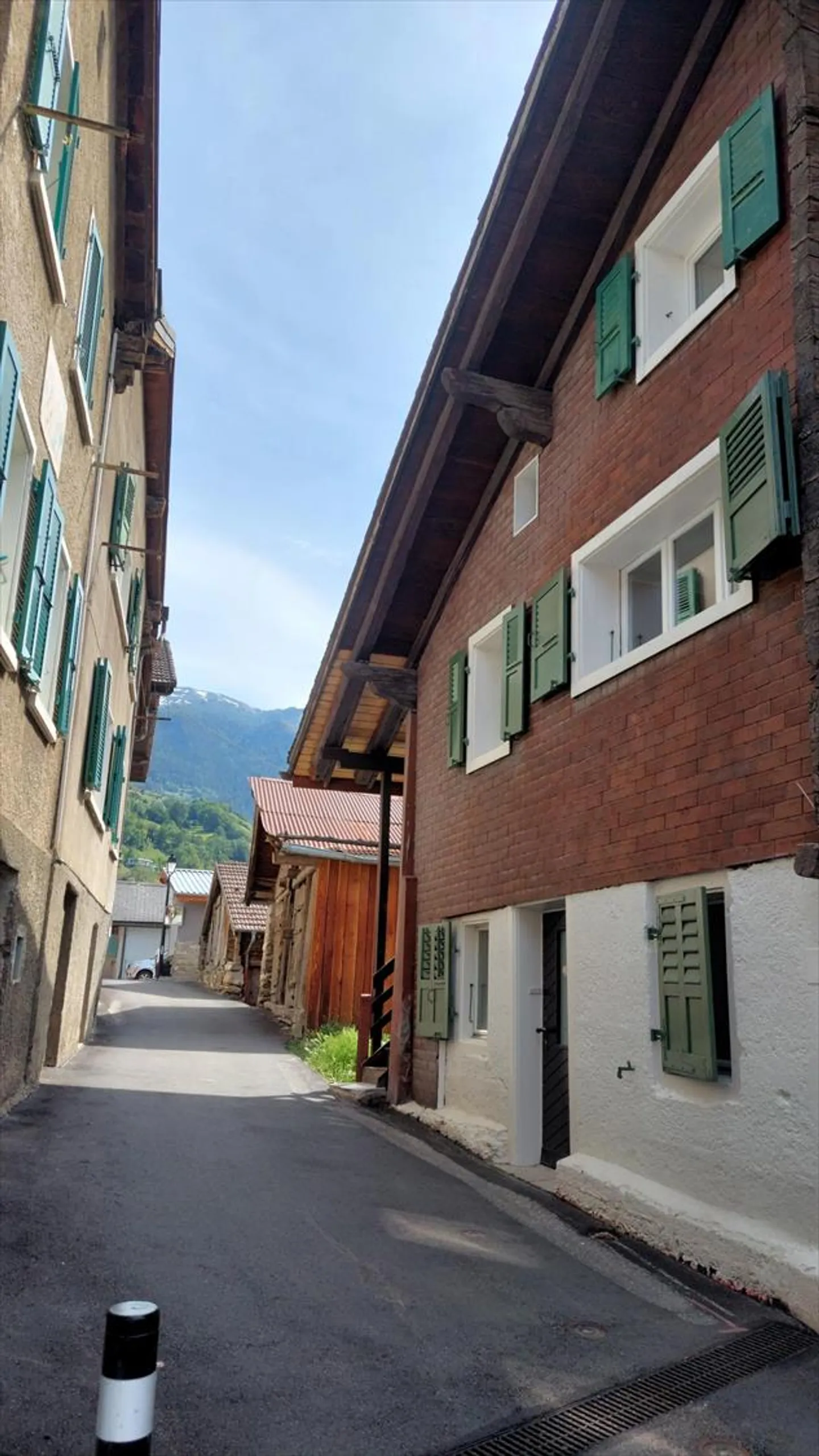 «Helle und gemütlich eingerichtete 2.5-Zimmer-Wohnung in Varen» - Foto 9 von 9