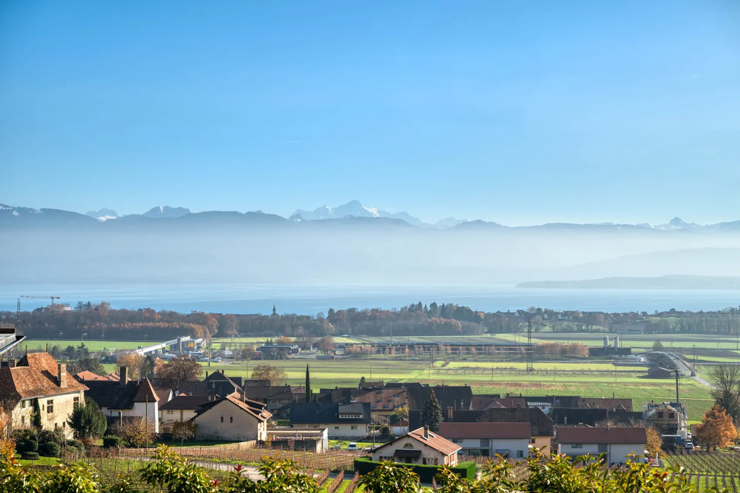 Außergewöhnliche Lage zwischen Weinbergen und See, Villa zu renovieren! - Foto 11 von 11