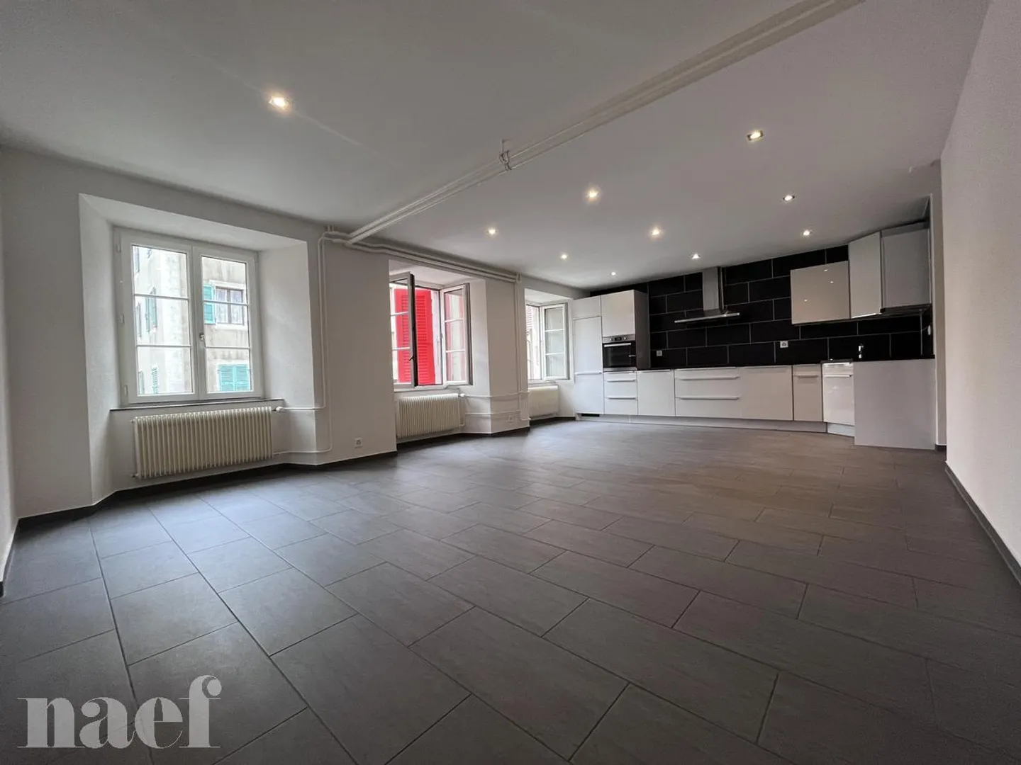 3.5 Room Apartment - Photo 5 of 12