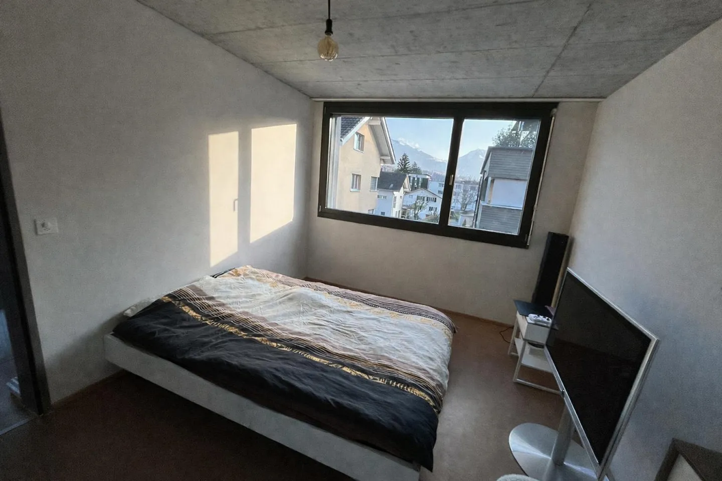 Modernes Apartment mit Bergblick - Foto 7 von 11