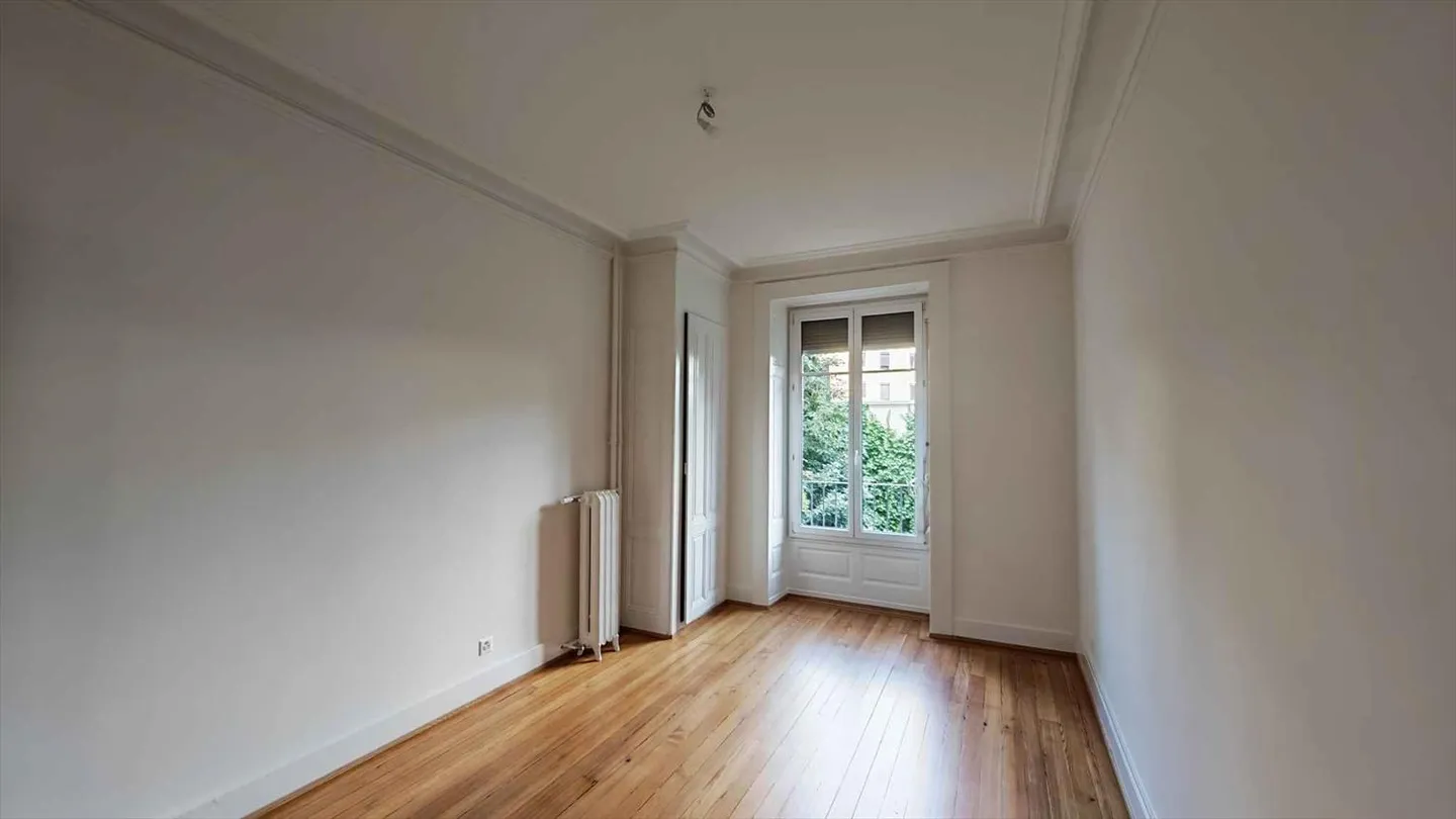 Appartamento 6 locali - Foto 7 di 8