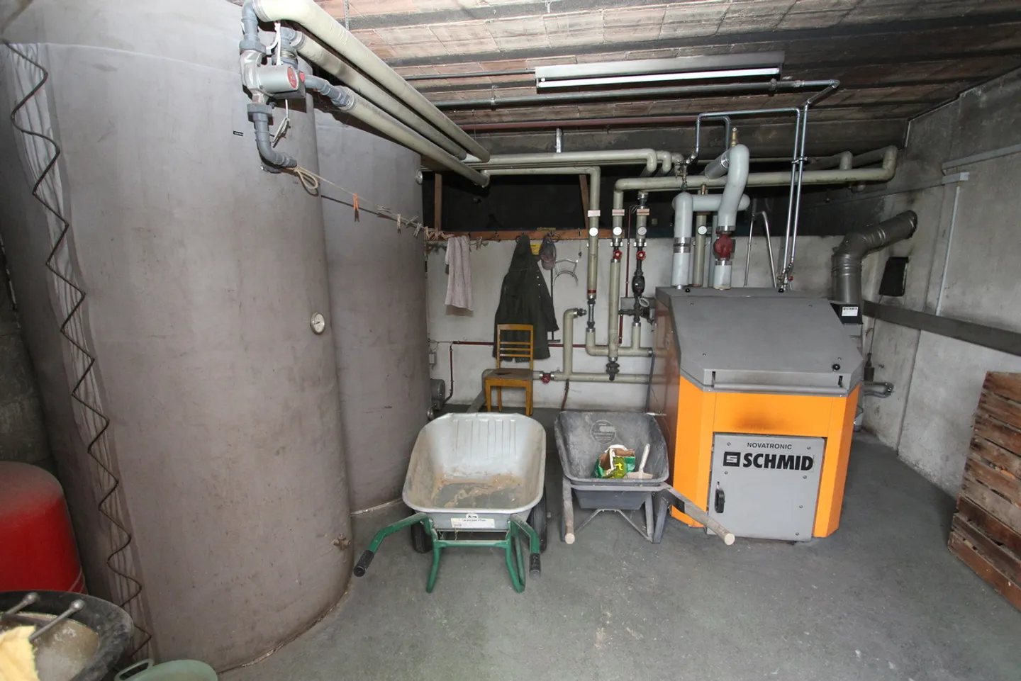 Mischgenutztes Gebäude kaufen - Foto 12 von 17