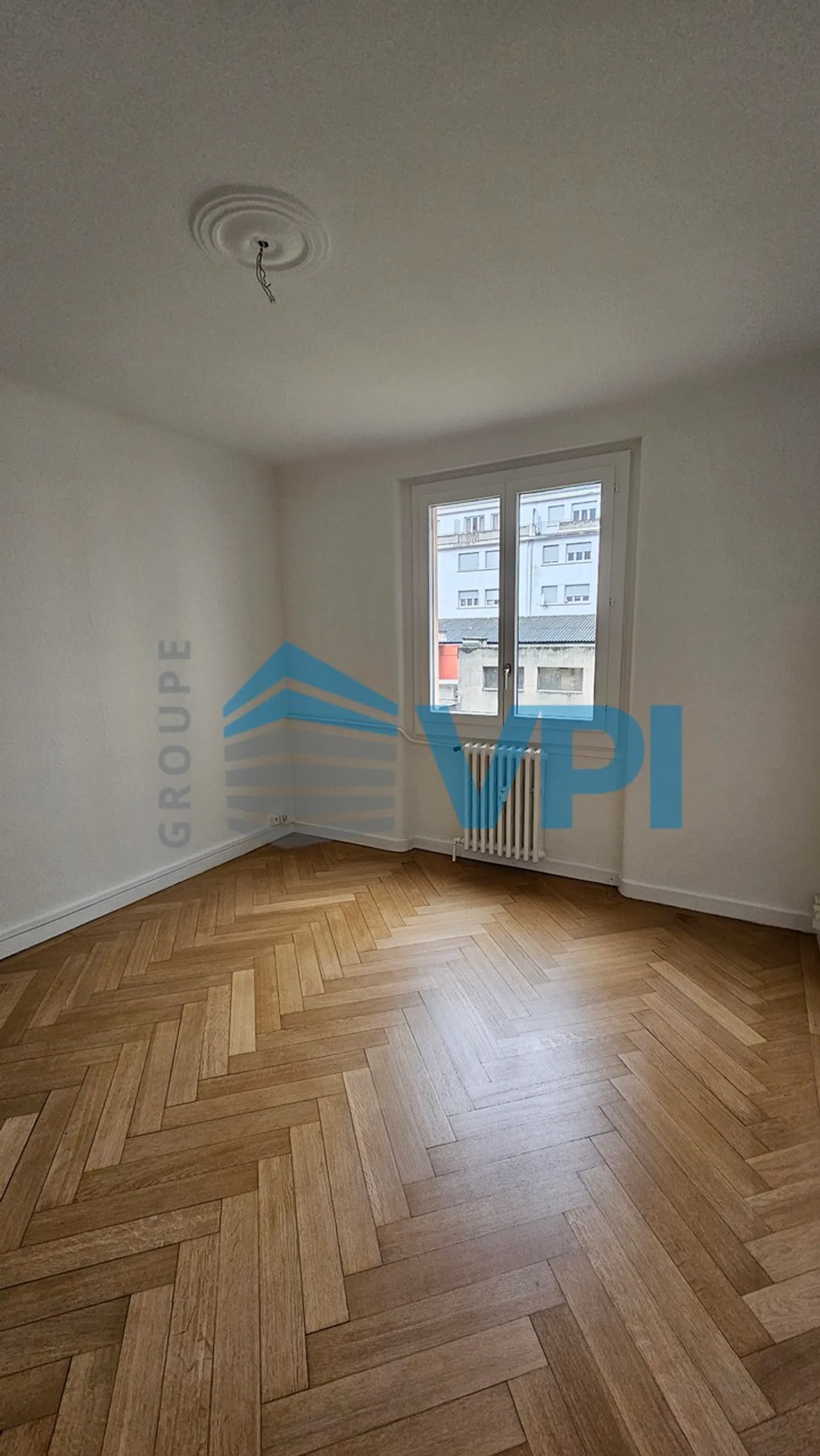 2 rooms in Pâquis close to the lake - Photo 1 of 8