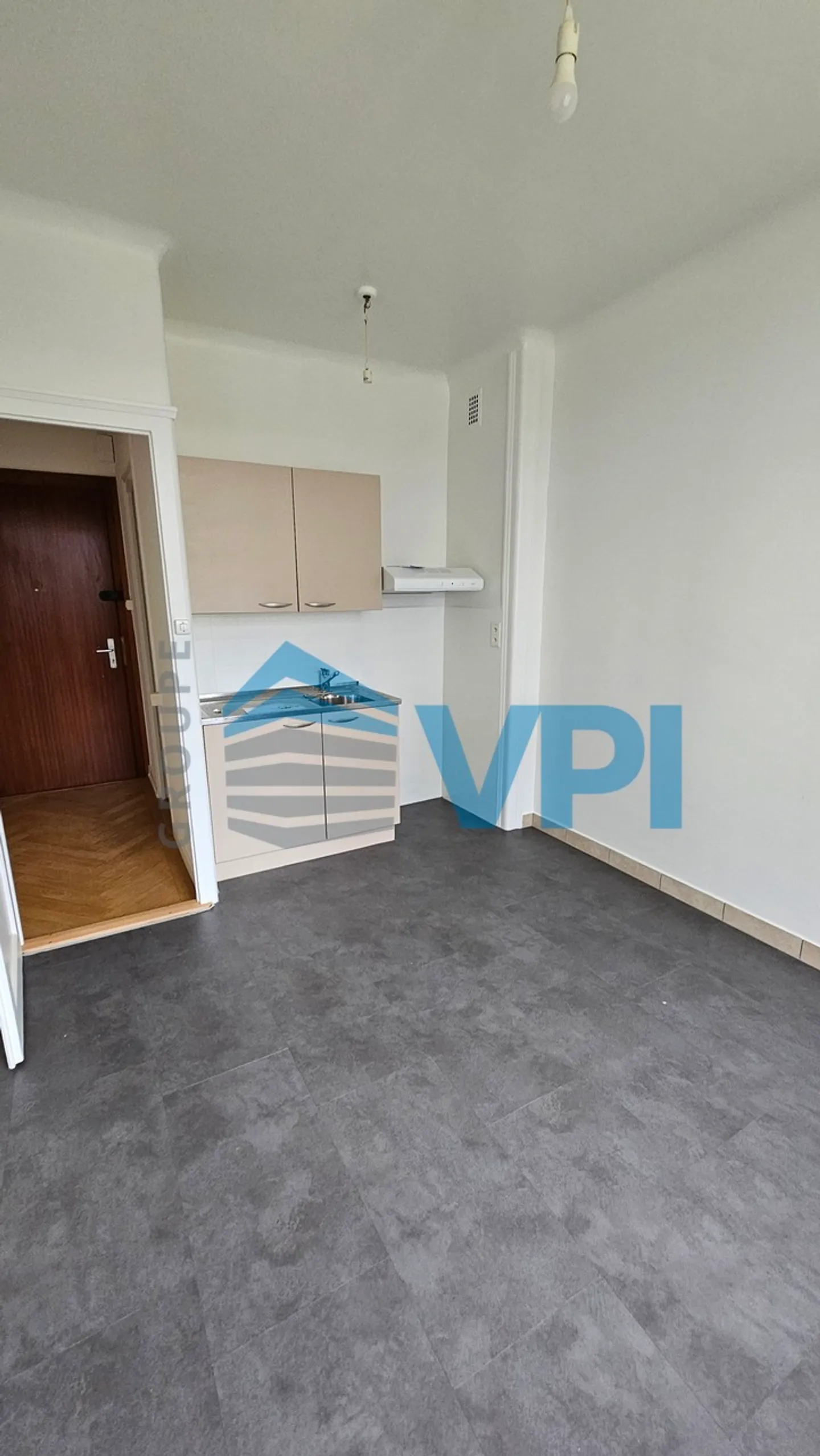 2 rooms in Pâquis close to the lake - Photo 3 of 8