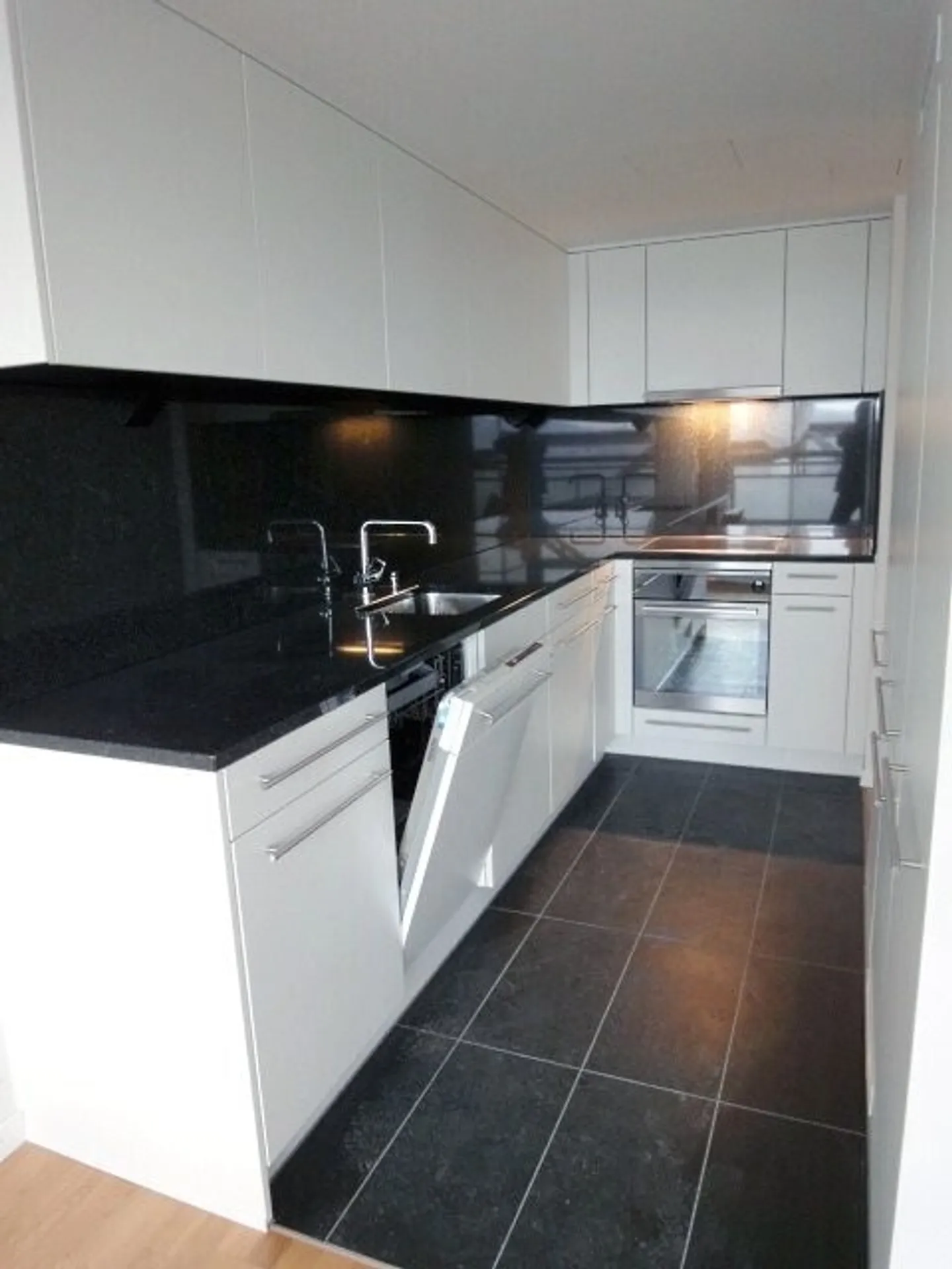 3.5-room apartment on the 1st floor with 71 m² - Photo 2 of 10