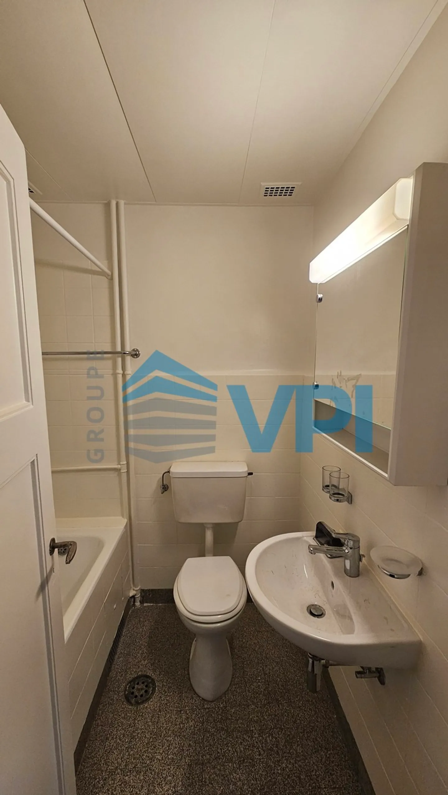 2 rooms in Pâquis close to the lake - Photo 6 of 8