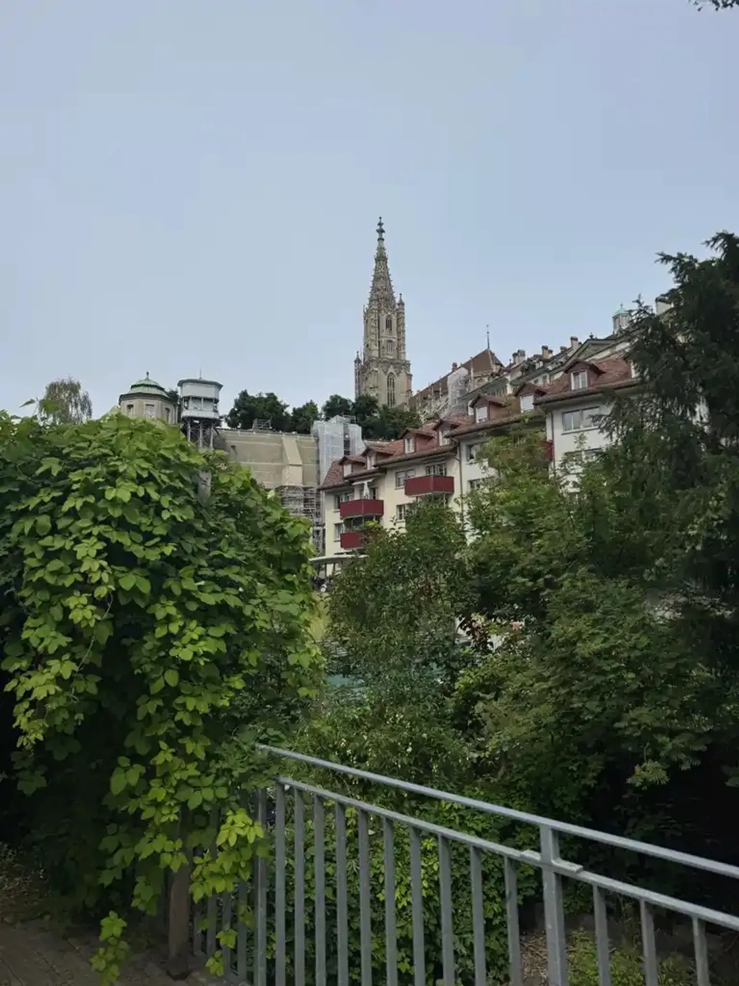 Living by the Aare – stylish 3.5-room apartment with large terrace - Photo 1 of 9