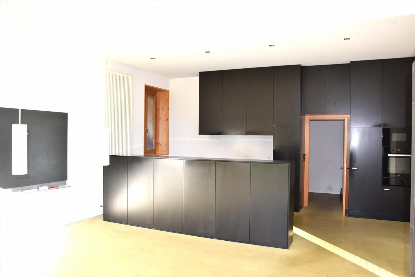 Grosszügiges Einfamilienhaus mit Carport - Foto 9 von 22