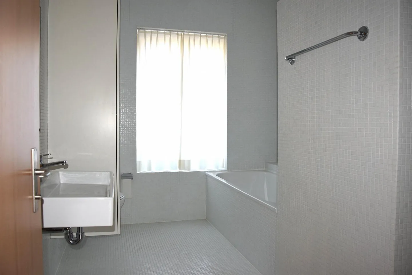 Grosszügiges Einfamilienhaus mit Carport - Foto 14 von 22