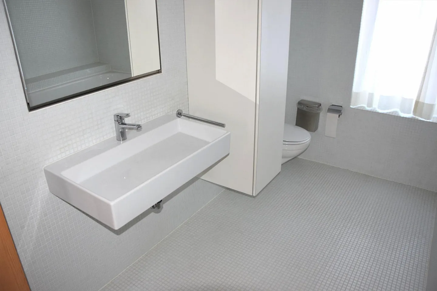 Grosszügiges Einfamilienhaus mit Carport - Foto 15 von 22