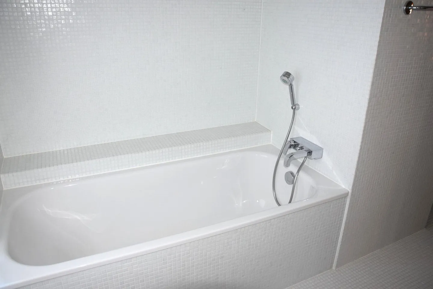 Grosszügiges Einfamilienhaus mit Carport - Foto 16 von 22