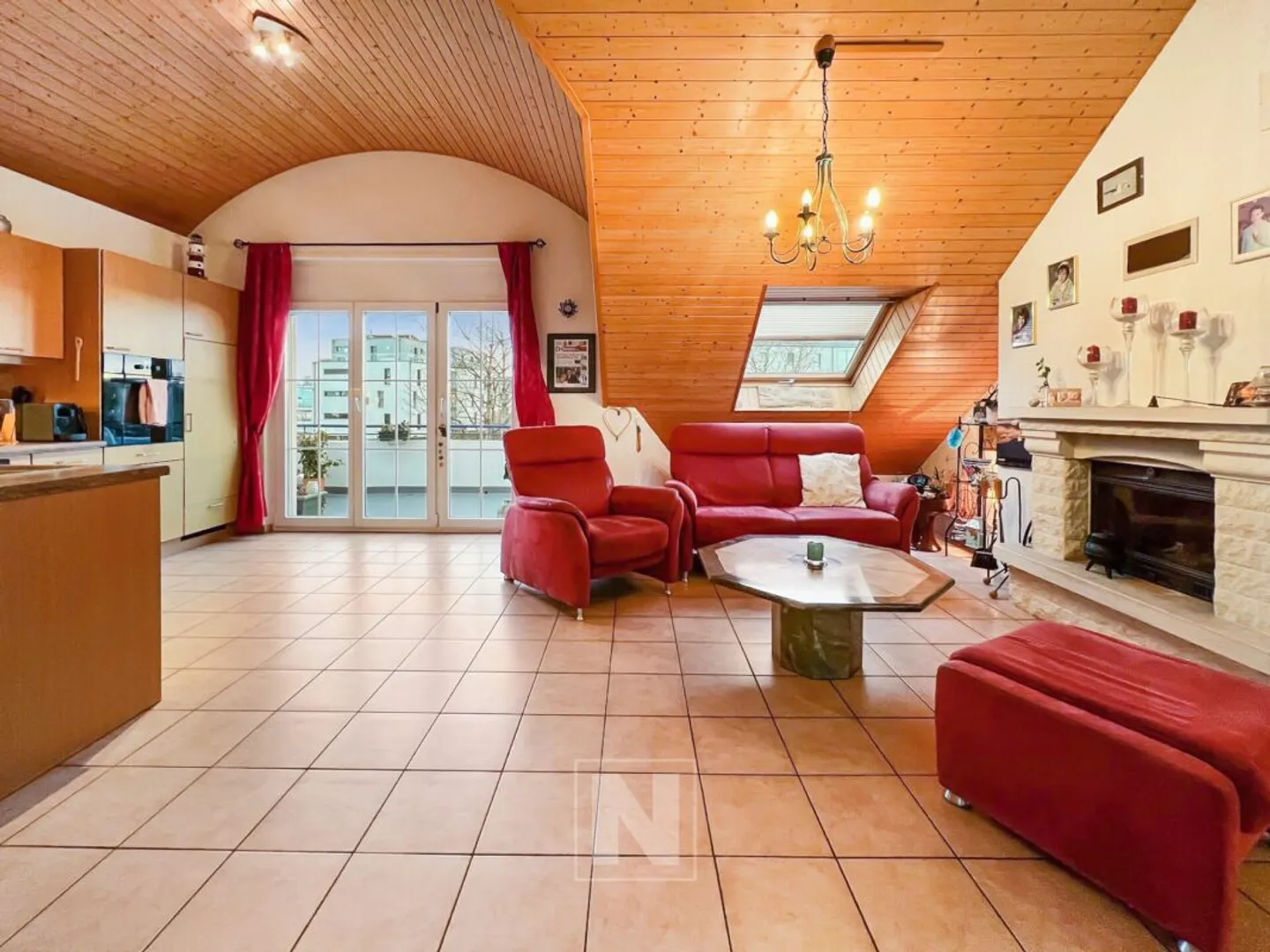 Charming Duplex Apartment in Cossonay - Photo 8 of 23