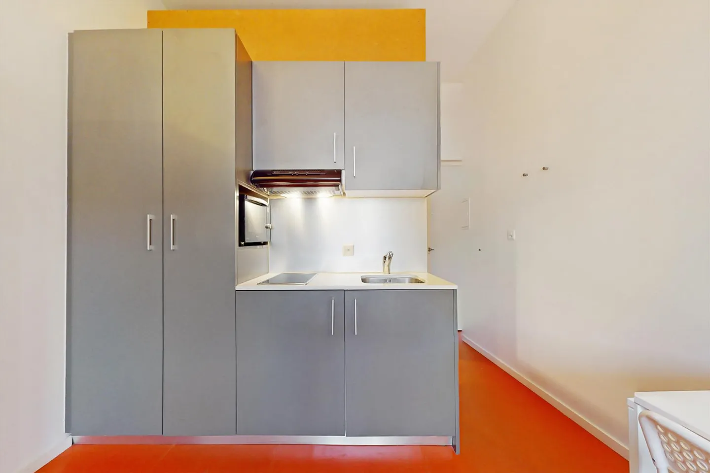 Un monolocale arredato - Buono TL di CHF 300.00 offerto! - Foto 7 di 9