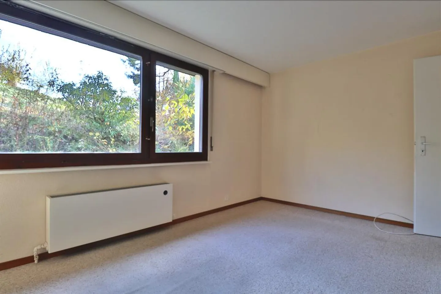 Individual villa in a green setting at the gates of Lausanne - Photo 16 of 48