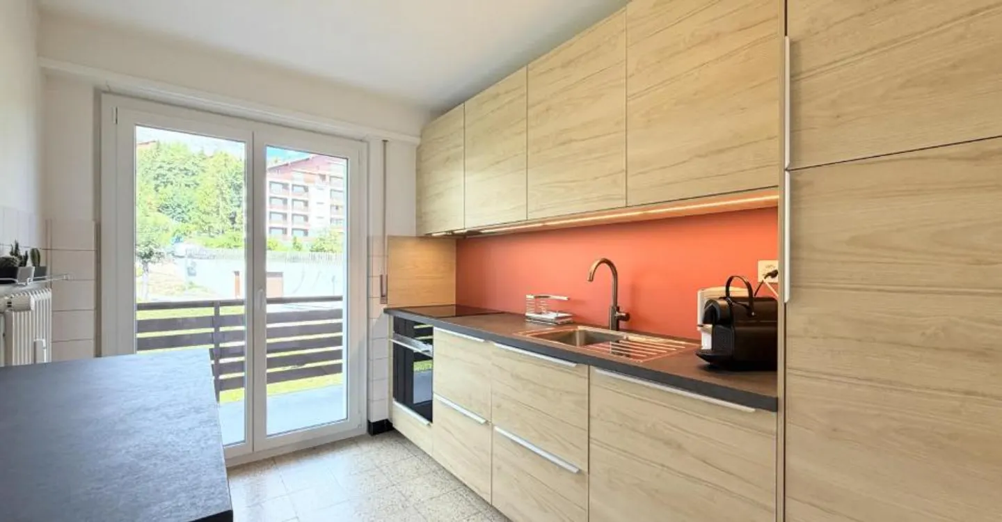 3.5-room apartment with a beautiful view of the Valais Alps - Photo 4 of 12