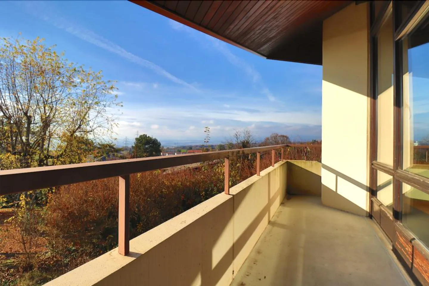 Individual villa in a green setting at the gates of Lausanne - Photo 32 of 48