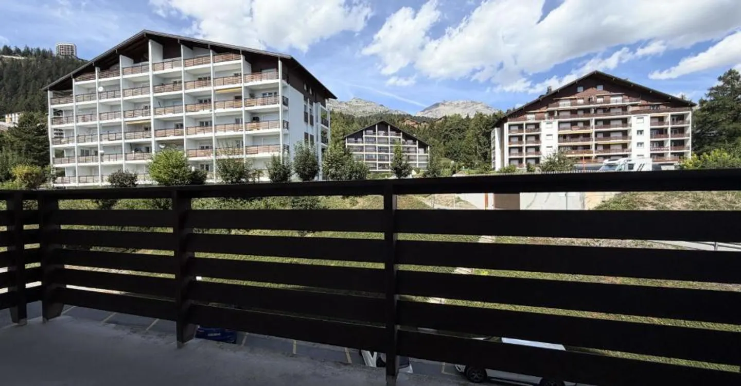 3.5-room apartment with a beautiful view of the Valais Alps - Photo 5 of 12