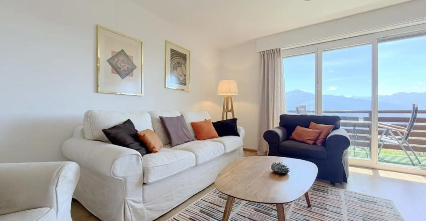 3.5-room apartment with a beautiful view of the Valais Alps - Photo 2 of 12