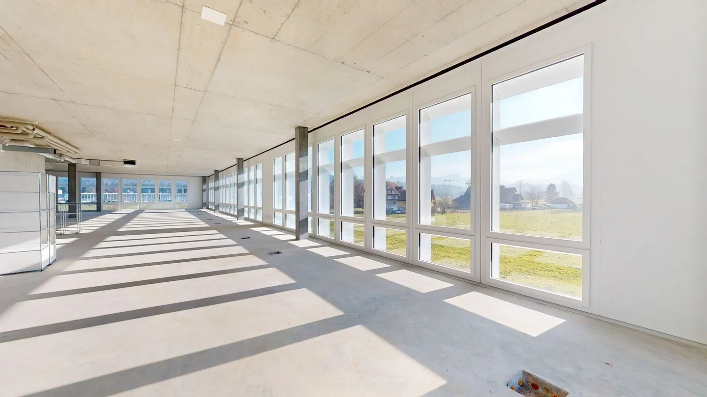 Spazio commerciale versatile in costruzione grezza in posizione centrale - Foto 4 di 6