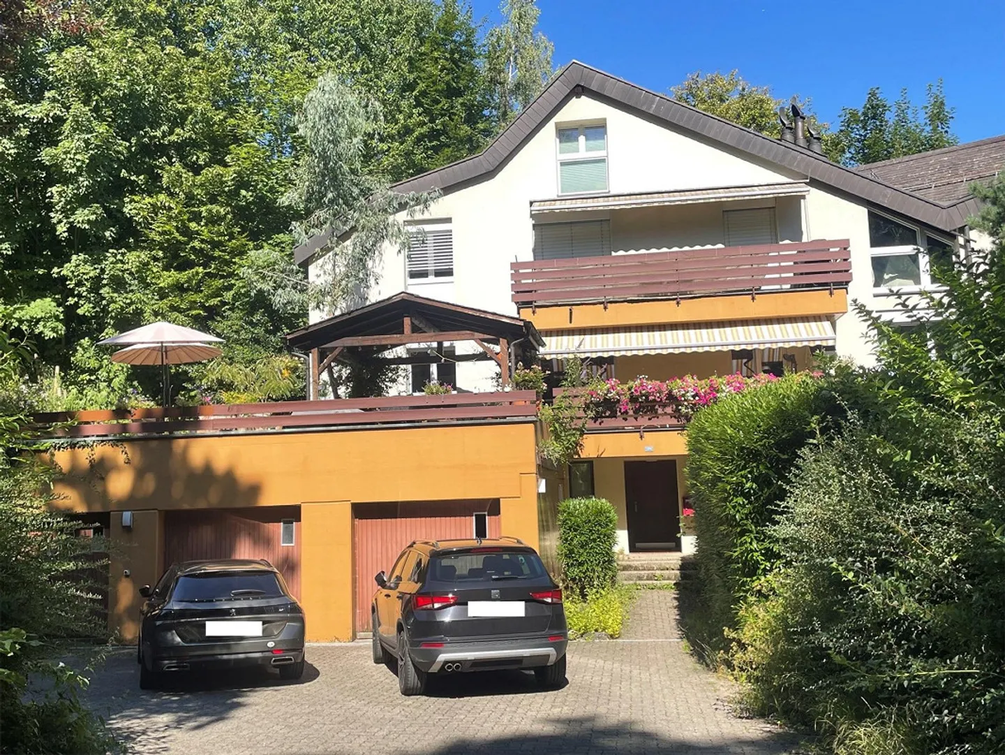 Casa di 3 famiglie in diritto di superficie - Foto 1 di 13