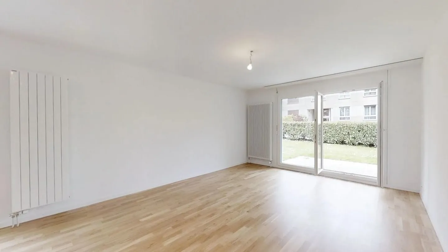 La tua nuova casa circondata dal verde - Foto 3 di 9