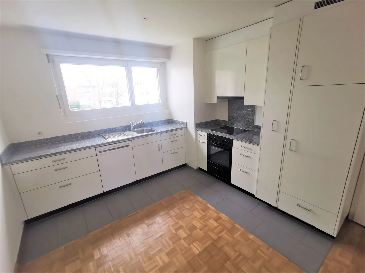 Helle 4.5-Zimmerwohnung - Foto 2 von 10